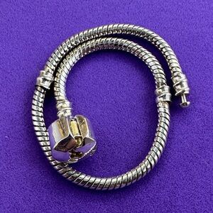 💛 925 Plated Snake Charm Bracelet | Minimalist Jewelry